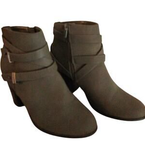 Charlotte Russe Zip Chunky Heel Ankle Boots Womens 9 Sage Green‎